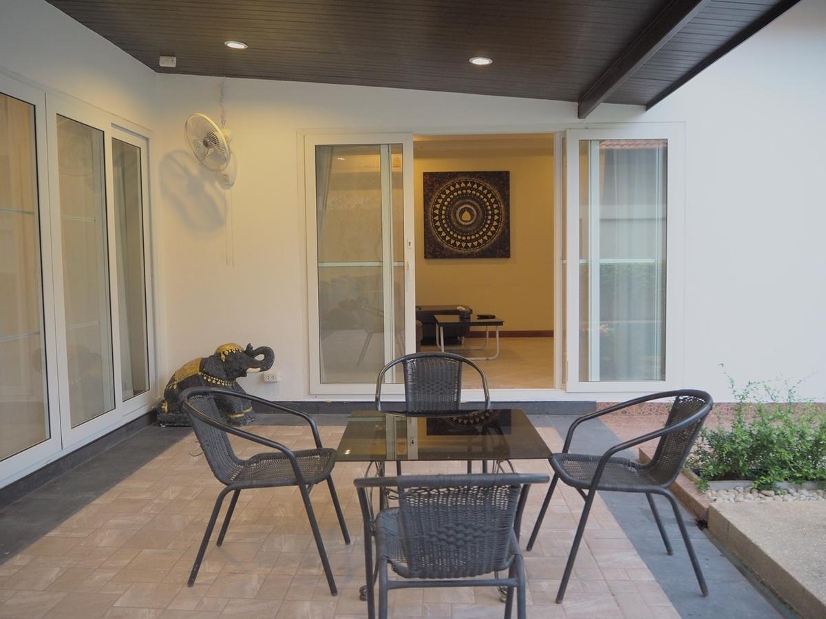 The Beach Pool Villa Pattaya Exterior foto